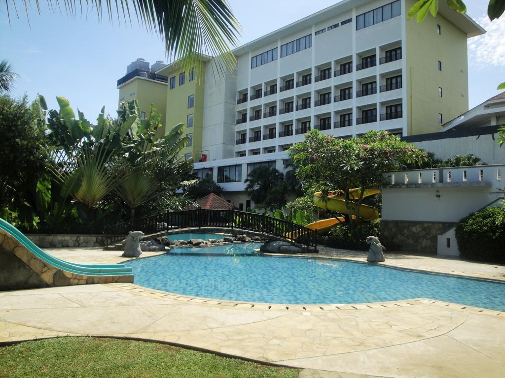 Sutanraja Hotel Manado Zewnętrze zdjęcie