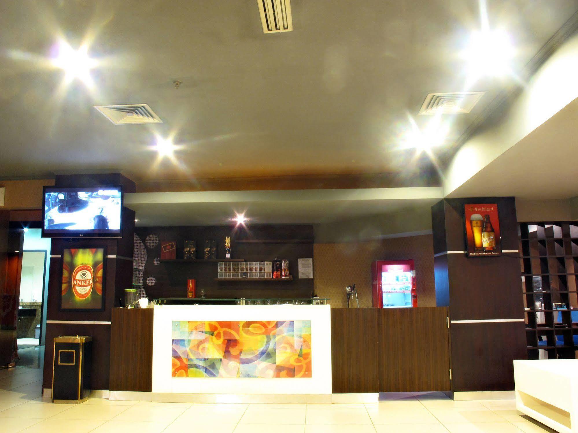 Sutanraja Hotel Manado Zewnętrze zdjęcie